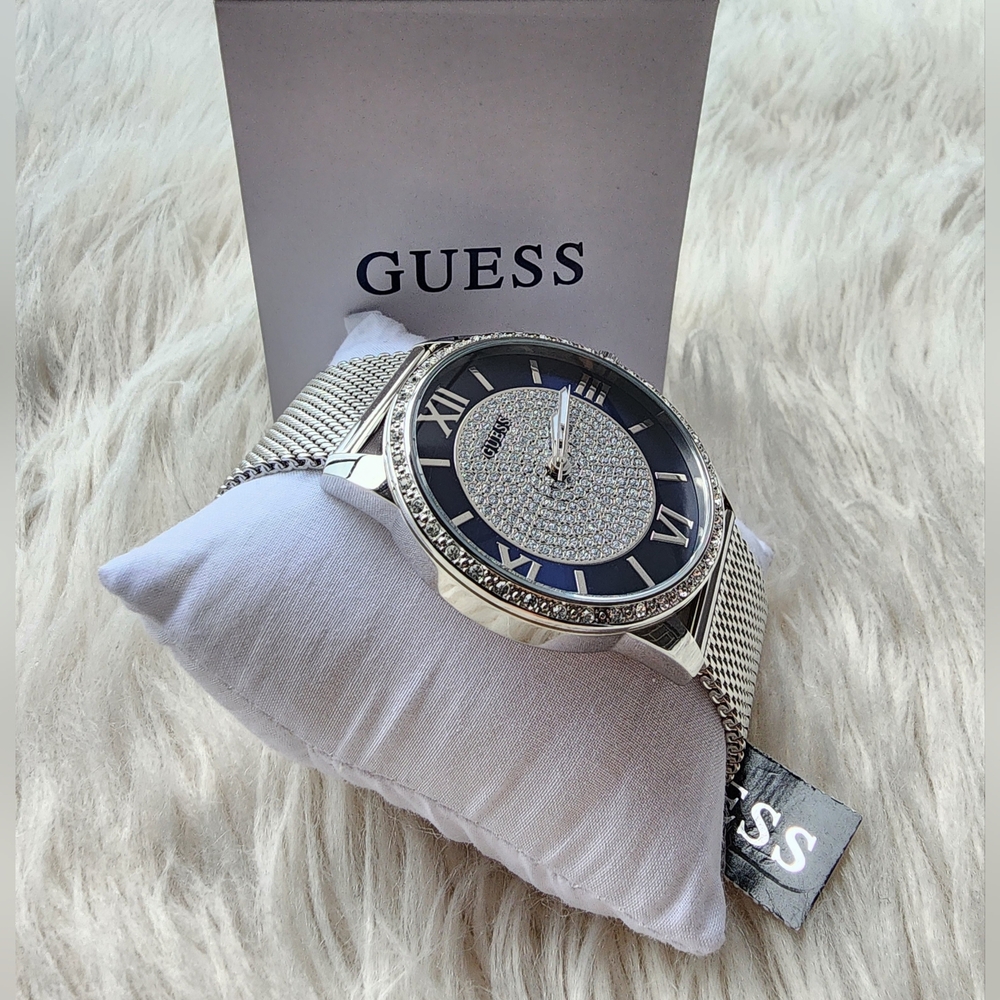 GUESS Watch Original Brand New With Tag - Picture 8 of 9